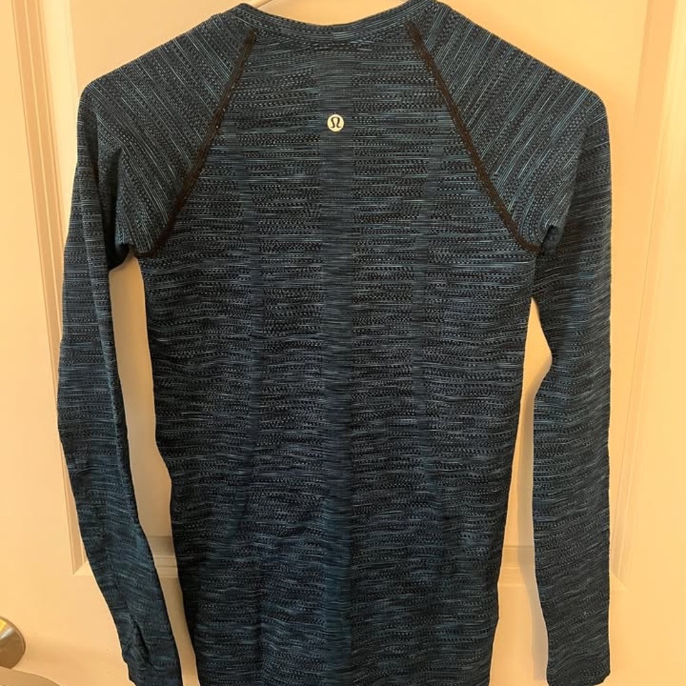 Lululemon Blue/black Long-Sleeve